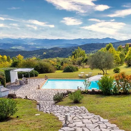 Cinque Cipressi 8, Emma *