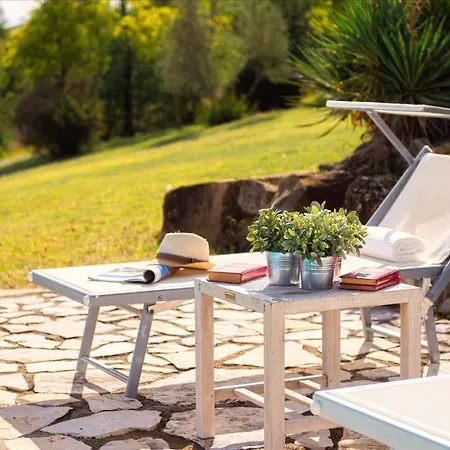 Villa Cinque Cipressi 8, Emma