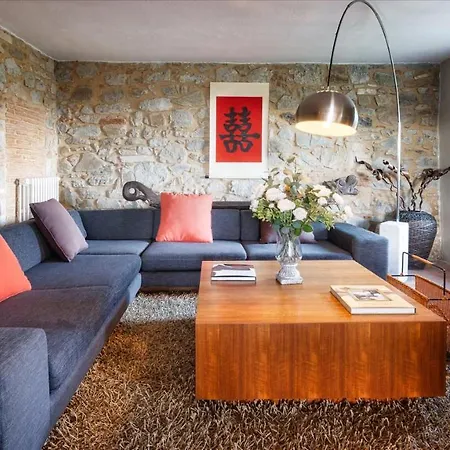 Villa Cinque Cipressi 8, Emma